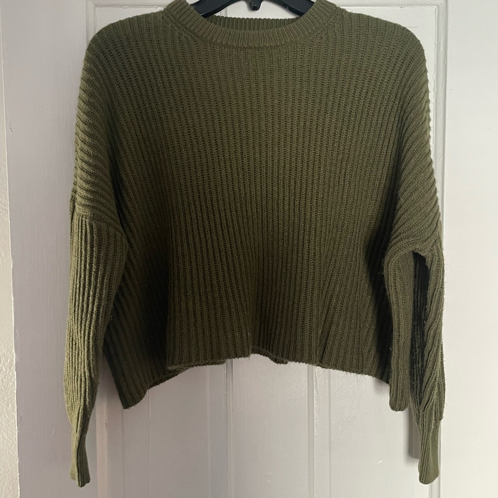 Poof! Olive Ribbed Women's Sweater Cropped